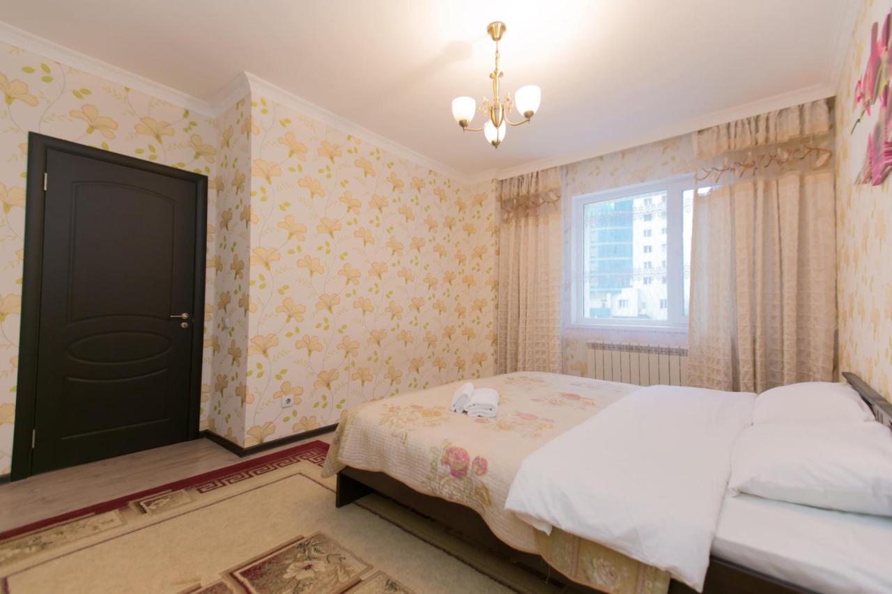 Cozy Apartment On Sarayshyq Street 5E 아스타나 외부 사진