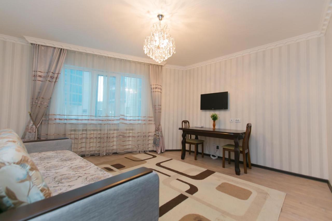 Cozy Apartment On Sarayshyq Street 5E 아스타나 외부 사진